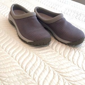 MERRELL Tan Mesh Encore Mules Sz 8